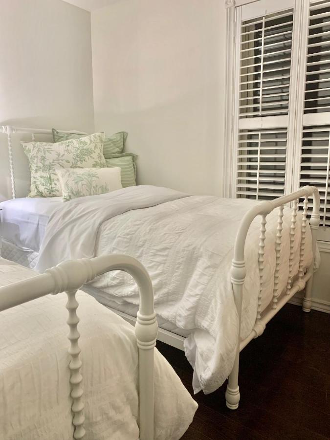Plantation House Bed & Breakfast Port Hope Exteriör bild